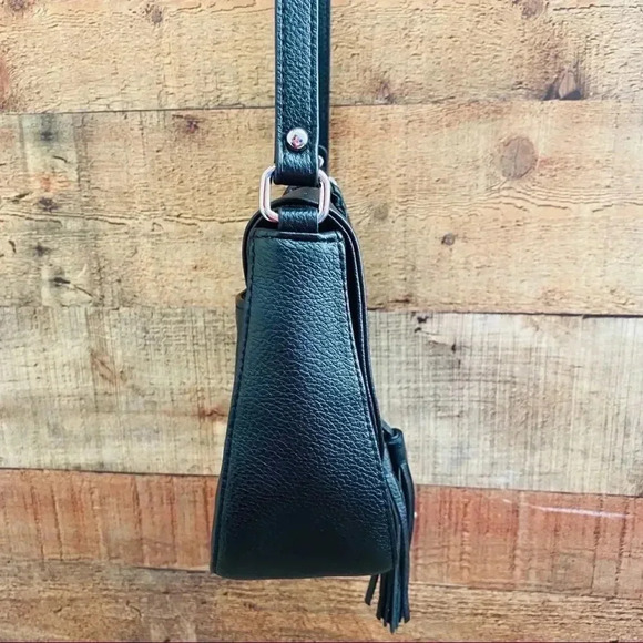 NWOT Clarks Leather Tassel Crossbody - Picture 4 of 8